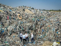 Wojewoda donosi na urzędników do prokuratury. Ma to związek z mafią śmieciową