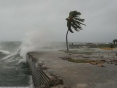 Działo się w nocy. Melissa zdewastowała Jamajkę i zmierza ku Kubie
