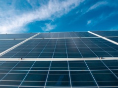 Nietypowa instalacja na dachu kościoła. "Ksiądz pogodził zwaśnione Polski"