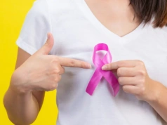Rak piersi w Polsce wciąż zabija zbyt wiele kobiet. Eksperci apelują: badaj się! To może uratować życie