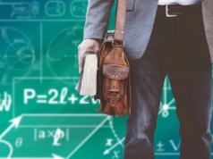 Co dalej z godzinami ponadwymiarowymi? Jest apel o szybką nowelizację Karty Nauczyciela