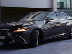 Prestiżowy Lexus nagle dostępny dla szerszego grona kierowców. „Chińska cena” robi robotę