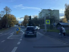 Ulica Cieplicka jest już przejezdna. Kierowcy wciąż jeżdżą na pamięć