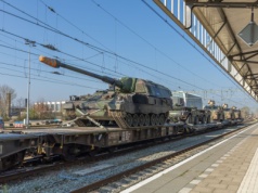 Wydatki na obronność dotkną też kolej. Prezes PKP mówi o rozwiązaniu, które nie spodoba się podróżnym