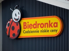 Biedronka wychodzi na ulicę. Tym razem nie chodzi o zakupy spożywcze