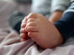 Influencerzy naprawdę nazwali tak dziecko. Internet: "To musi być żart!"