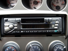 Jak połączyć stare radio ze smartfonem? Patenty, które naprawdę działają