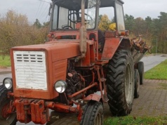 Nie miał prawa jazdy i przeglądu... od 25 lat. Teraz stanie przed sądem