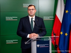 Krajewski sprawdzi dokładnie KOWR. W tle kolejne afery