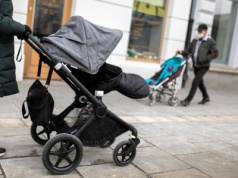 Pojawiła się petycja o likwidacji 800 plus. "Nie poprawiło dzietności"