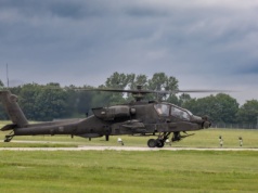 Kolejne Apache wylądowały w Polsce