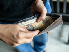 MOPS daje kilka tysięcy dla każdego. Nie ma limitu dochodowego. To zapomniana pomoc