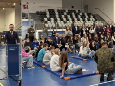 Szef MON i minister edukacji spotkali się z uczniami w Kartuzach. Zainaugurowano „Edukację z wojskiem”