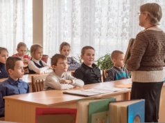 Ponad 30 lat pracowała jako nauczycielka. Okazuje się, że wcale nią nie była