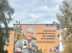 "Cieszcie się z drobnych rzeczy" na nowym muralu w Warszawie