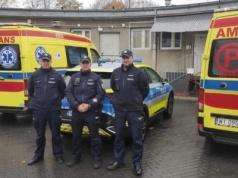 Zaczęła rodzić w samochodzie na Bielanach. Prosił o pomoc policję