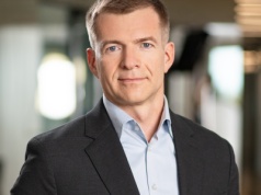 Adam Pietruszkiewicz zaczyna pracę w OEX