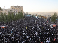 Izrael: setki tysięcy ultraortodoksyjnych żydów protestowały przeciwko poborowi