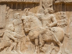 Pierwszy cesarz starożytnego Rzymu, którego spotkał taki los. Wcześniej to było nie do pomyślenia