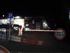 Awantura o kierunkowskaz w Warszawie. "Jak ci dali prawo jazdy, a jeździć nie umiesz, to zostań u mamusi"