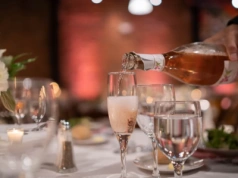 Jak wybrać wino musujące na wesele?