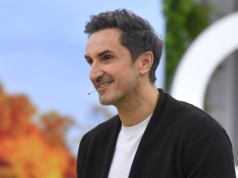 "Cały czas nie mogę w to uwierzyć". Sebastian Karpiel-Bułecka z okazji 20-lecia zespołu Zakopower