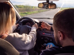 Nowe przepisy od 2026 roku. Zdobycie prawa jazdy będzie prostsze i tańsze