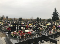 Jak odnaleźć mogiły krewnych i znajomych? Pomóc mogą wyszukiwarki grobów