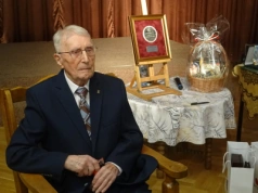 Płk. Zdzisław Rakowski obchodził setne urodziny. Usłyszał życzenia dwustu lat!