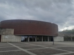 Niezwykły koncert! Muzyka Sojki i Miry Kubasińskiej zabrzmi w Kaplicy na Cmentarzu Komunalnym