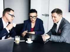 Prawo podatkowe i technologie zmuszają CEO i CFO polskich firm do zmian w księgowości