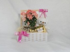 Jak wybrać odpowiedni kosz prezentowy ?