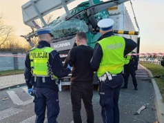 Pijany w sztok kierowca ze wschodu chciał wjechać ciężarówką do centrum handlowego. Sam nie wie po co