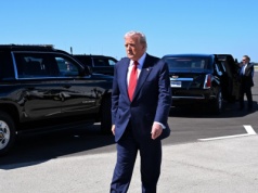 Trump odpowiada na prośbę Orbana. "Nie przyznaliśmy mu go"