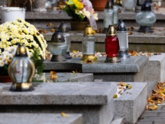 Miej się na baczności, gdy ujrzysz to na cmentarzu 1 listopada. Zwiastuje pecha