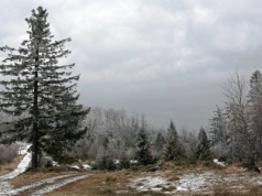 Dobre warunki w górach. GOPR radzi, jak przygotować się wędrówki