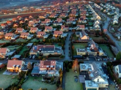 Ceny domów są zaporowe, ale kupujący mają na to sposób