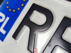 Polskie tablice rejestracyjne. Czy rozpoznasz, skąd pochodzą?