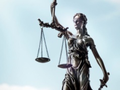 KAS zawiadamia prokuraturę w sprawie sądeckiej Fundacji RTCK. W tle śledztwo wokół Funduszu Sprawiedliwości i proces księdza Michała O.