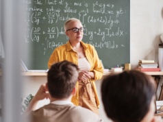 Spore zmiany dla nauczycieli. Lepiej wstrzymać się z pójściem na emeryturę