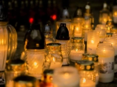 Dlaczego chrześcijanie pamiętają o swoich bliskich zmarłych?