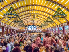 Stuletnie sklepy i kawiarnie przegrywają z turystyką. "Nie są w stanie płacić czynszu"