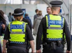 Atak nożownika w pociągu. “Myśleliśmy, że to halloweenowy żart”