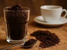 Co zrobić z fusami od kawy? Nie wyrzucaj ich do kosza!