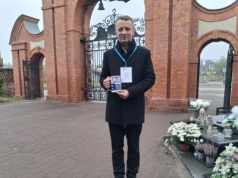 Trwa kwesta na Cmentarzu Nowofarnym w Bydgoszczy. Każde kilka złotych jest ważne