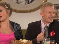 Powstanie spin-off Świata według Kiepskich? Bartosz Żukowski o potencjalnym powrocie do roli Waldka Kiepskiego