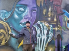 Artyści uliczni ozdobili garaże w Żywcu motywami Halloween i góralszczyzny | ZDJĘCIA