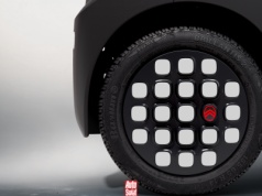 Citroen Ami przeszedł na ciemną stronę mocy. Stara się być mroczny i wygląda fenomenalnie