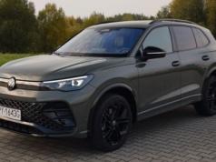 Test Volkswagen Tiguan 2.0 TSI DSG 4Motion: moc, komfort i ergonomia