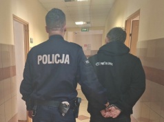 Podał jej w pracy lemoniadę z dosypanym proszkiem. "Chciał żeby poczuła się radośniej i miała lepszy nastrój"